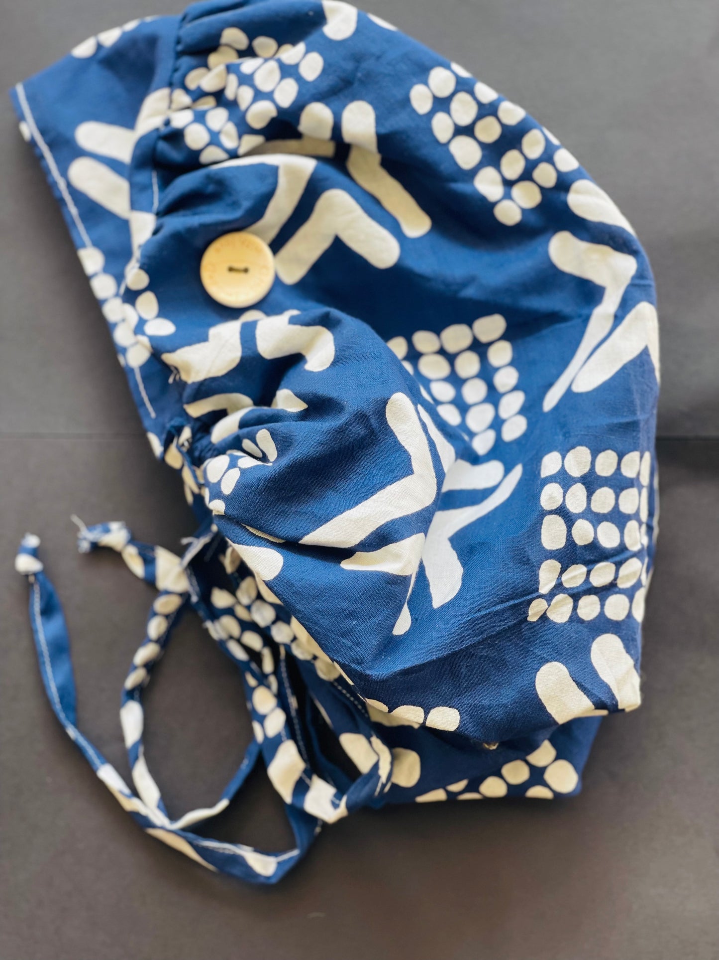 “Midnight Blues” XL bouffant cap (satin-lined)